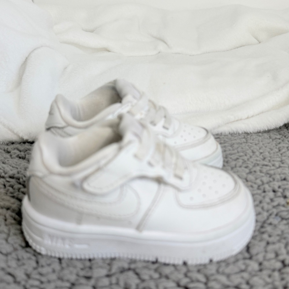 Nike Air Force 1 Low Kids 4C White Excellent Hook Loop Strap FN0236-100